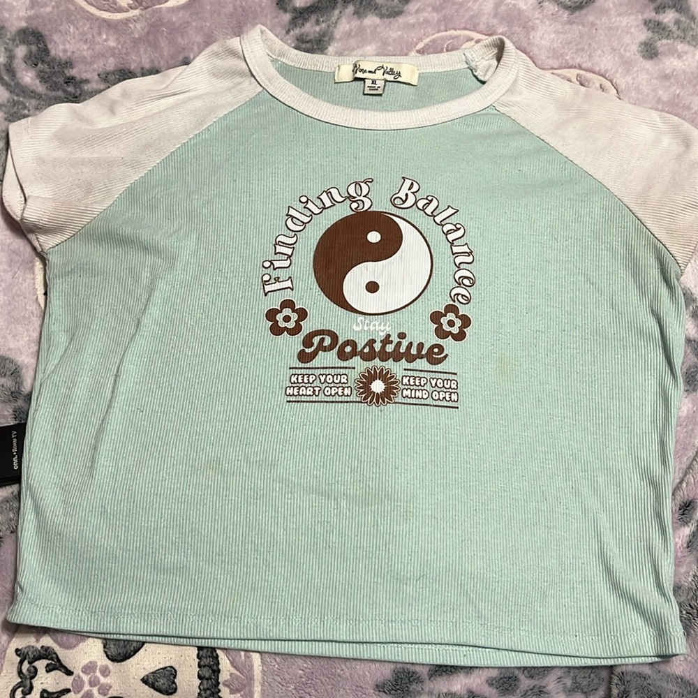 Vine and Valley Blue Crop Top size XL